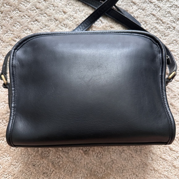 Vintage 90s Coach Metropolis Zip 9087 Black Leather Top - Picture 2 of 10